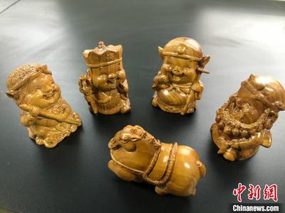 由“柴”到“良材” 中国热科院科研人员不断提升橡胶木身价